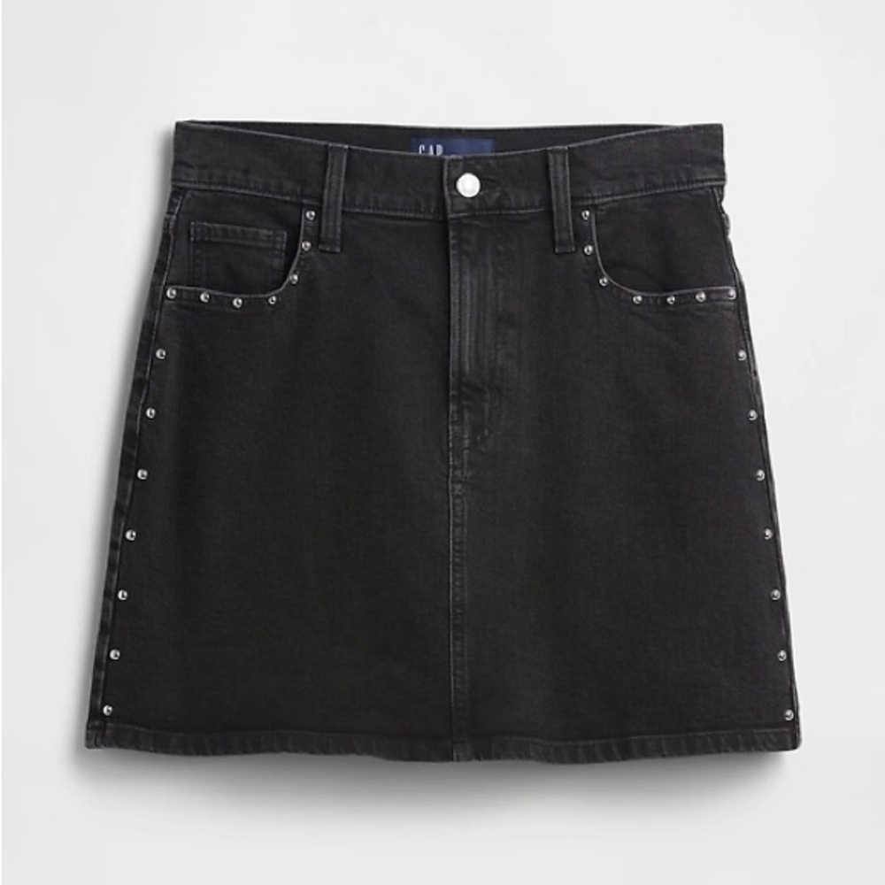 GAP Black High Rise Stuffed Mini Skirt - NWT